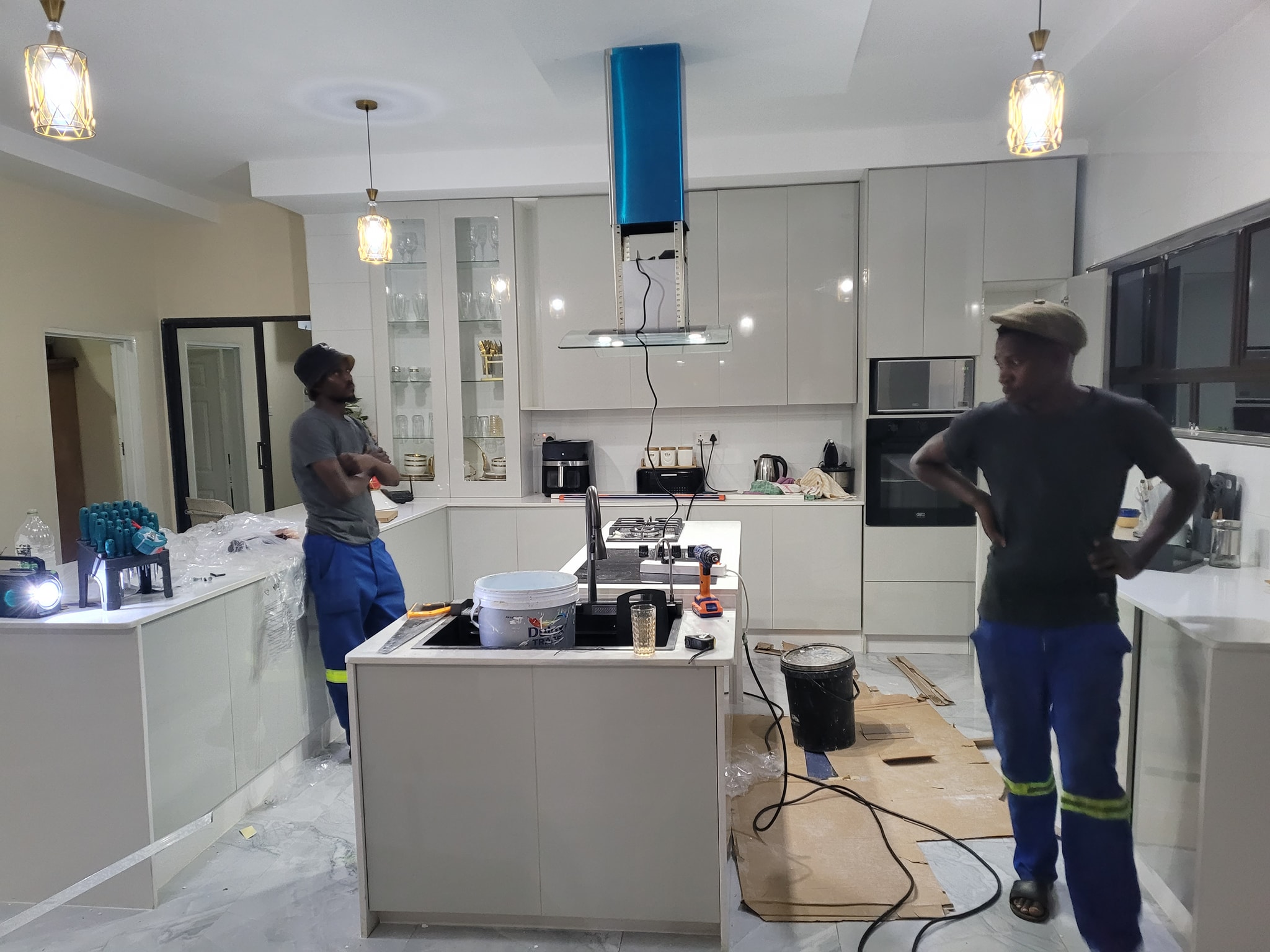 Gloss worktop kitchen